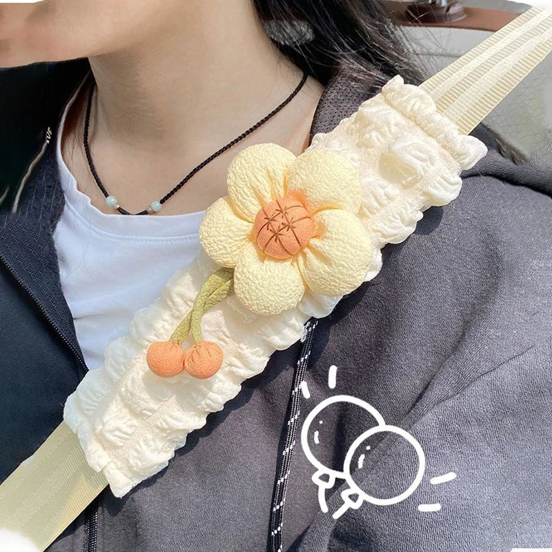 

Floral Car Interior Accessories Universal Car Seat Belt Cover with Soft Polyester Set, Cute Shoulder Protector for Women
