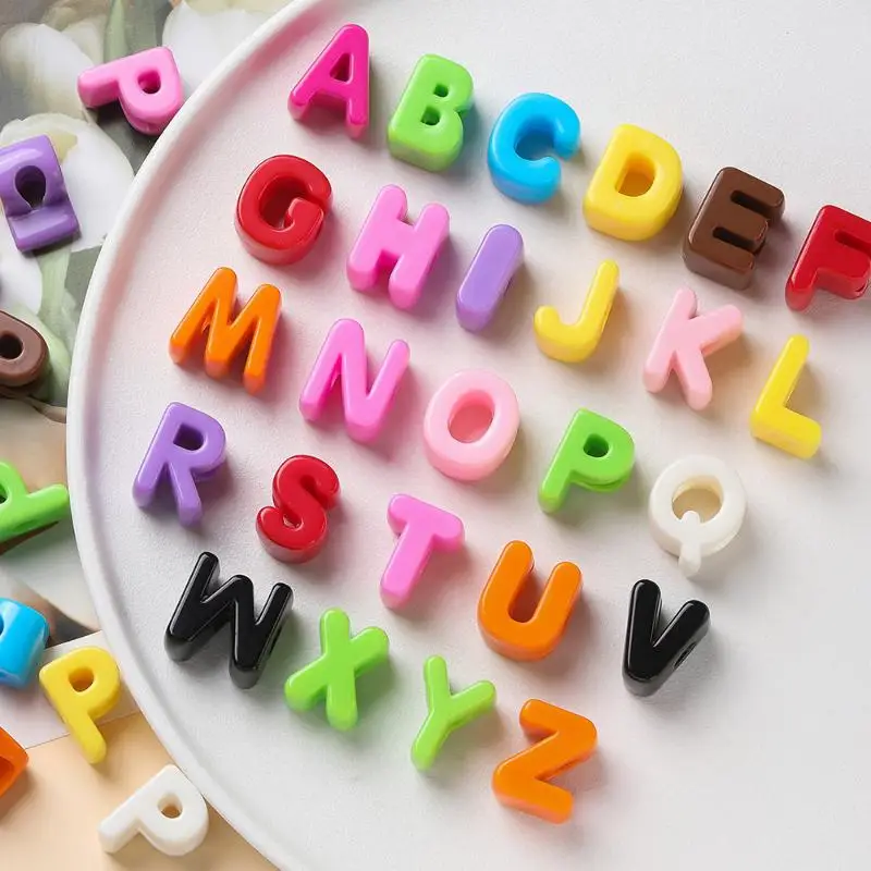 10 Stück mehrfarbige Acrylbuchstabenperlen mit Loch für DIY-Schmuckherstellung und Armbänder – Detail 4