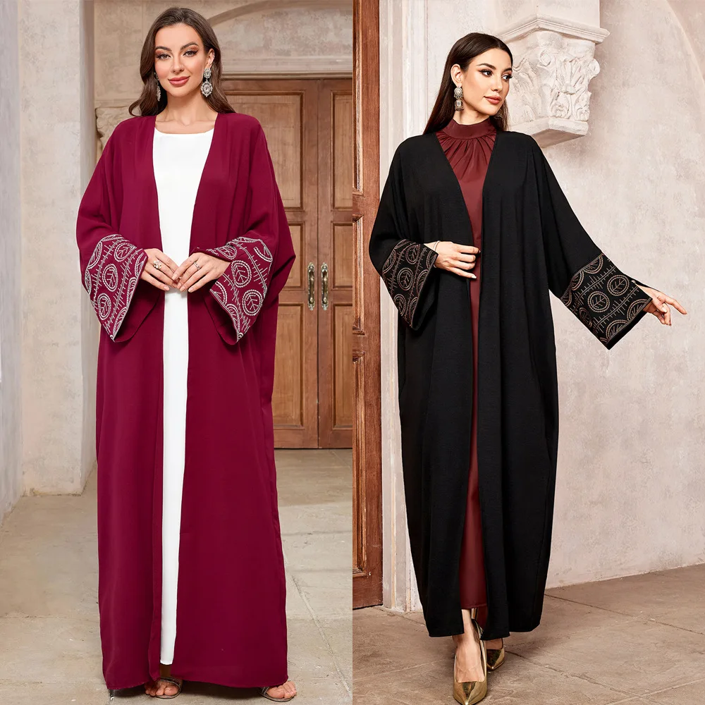 

New Fashion Middle East Muslim Women's Loose Elegant Luxury Long Batwing Sleeve Embroidered Cardigan Abaya Female Clothes Coats