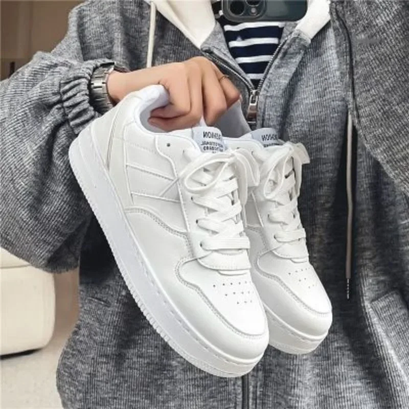 Men's Classics Little White Shoes Adolescent Solid Color Concise Running Shoes Trend Casual Sneakers Luxury Brands Tennis Shoes