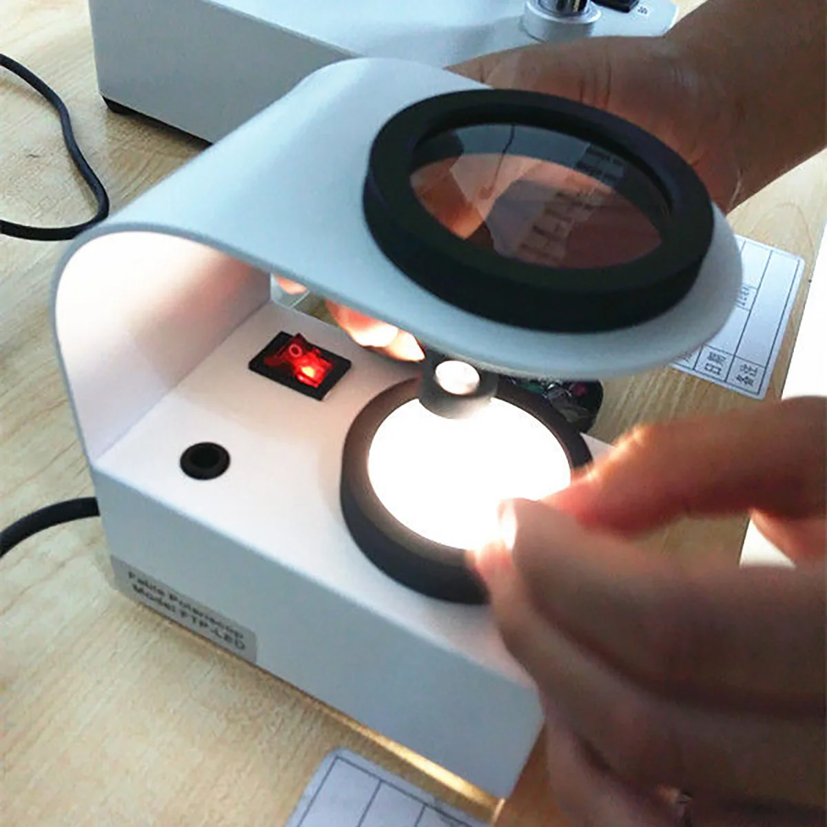 FTP-LED 宝石用偏光鏡 49 ミリメートル偏光子光学観察ツール宝石用偏光鏡温白色 LED 冷光源