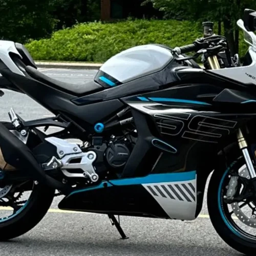 Imagen 2 del producto Tapa de orificio de marco de aluminio para motocicleta, cubierta de perno basculante para CFMOTO CF, 450SR, 450SS, 450, SR/SS, 2022, 2023, 2024