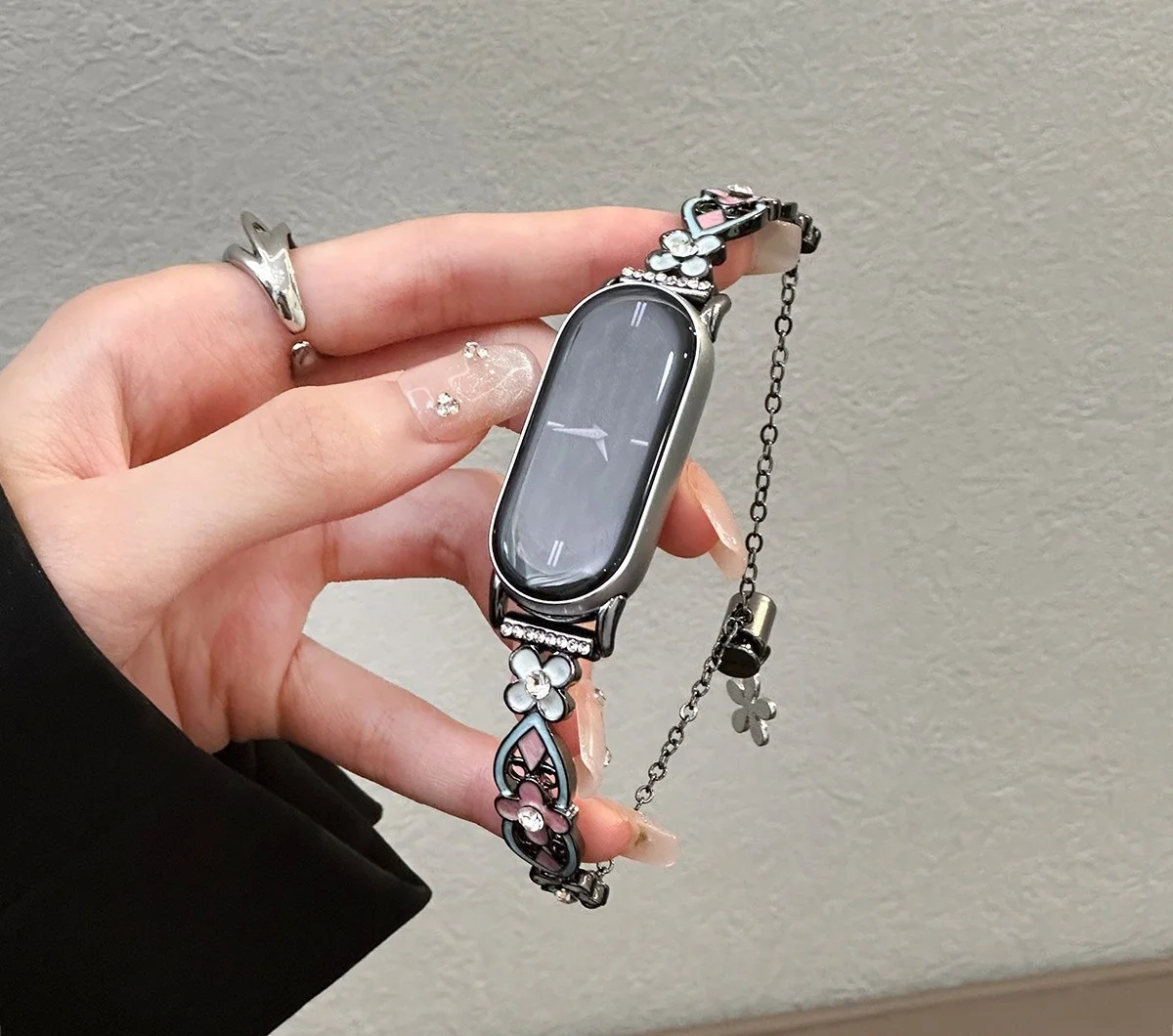 

Four leaf clover flower metal compatible iWatch strap 38mm 40mm 41mm 42mm 44mm 45mm 49mm fashionable strap