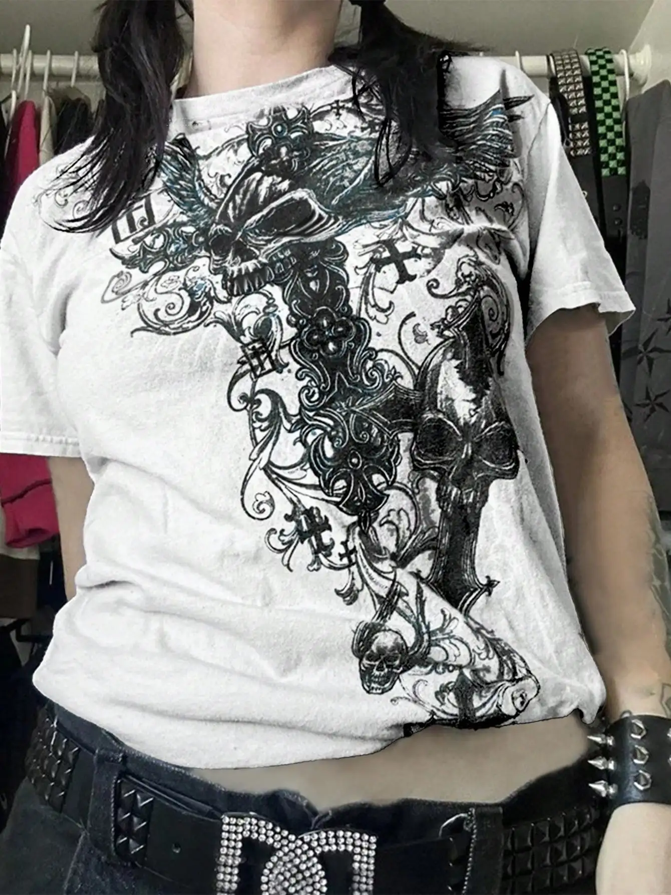 

Women's Y2K Gothic Skull & Cross Graphic Print Short Sleeve T-Shirt, Streetwear Style