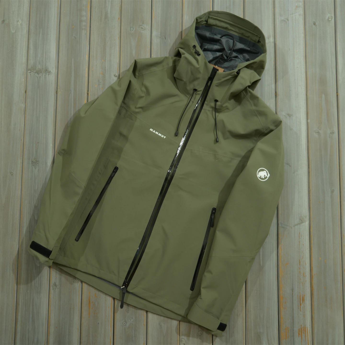 Outdoor Soft Shell Jacket Men Women Water Repellent Windbreaker Coat Windproof Breathable Hiking Trekking Camping Outerwear