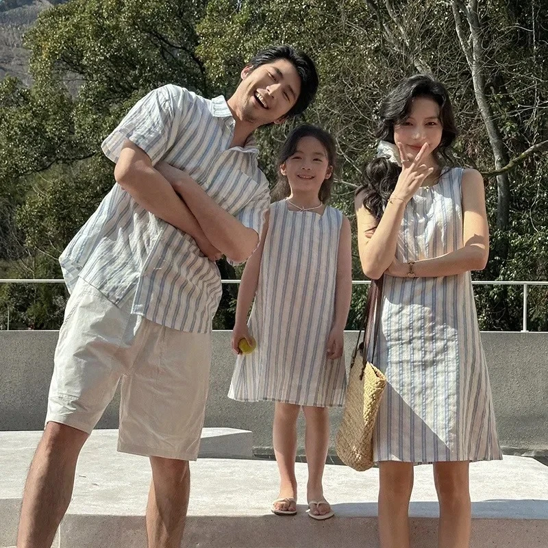

Dad Son Shirts Sets Holiday Family Clothes Korean Couples Matching Vacation Outfits Brother Sister Clothing Mom Daughter Dress