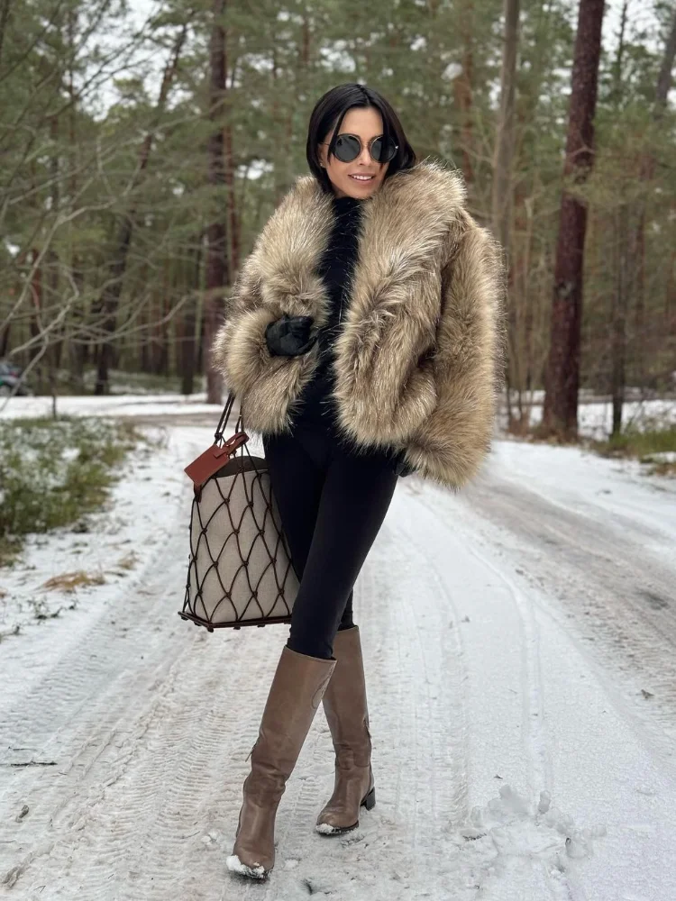 Elegant Women Fluffy Faux Fur Thick Coat Fashion Lapel Long Sleeves Loose Outerwear Autumn Winter Lady Warm Short Overcoats