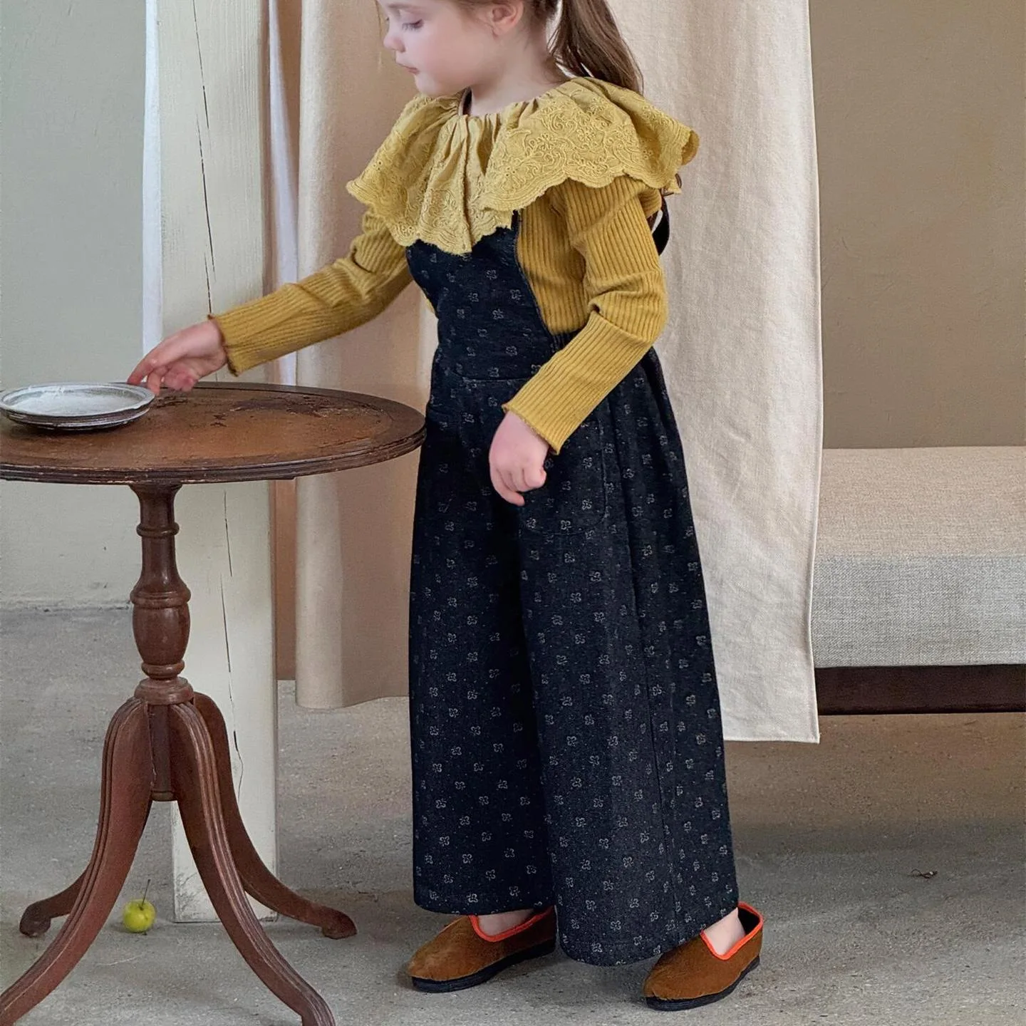 

Girl Pants 2025 Autumn New Children's Clothing Korean Style Girl Baby Black Broken Flower Jeans Backband Pants Casual Simple