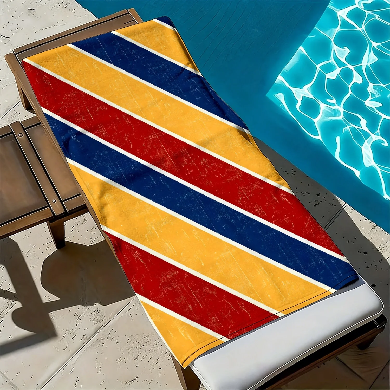 Retro three-color herringbone pattern polyester microfiber beach towel is highly absorbent, suitable swimming and beach outings