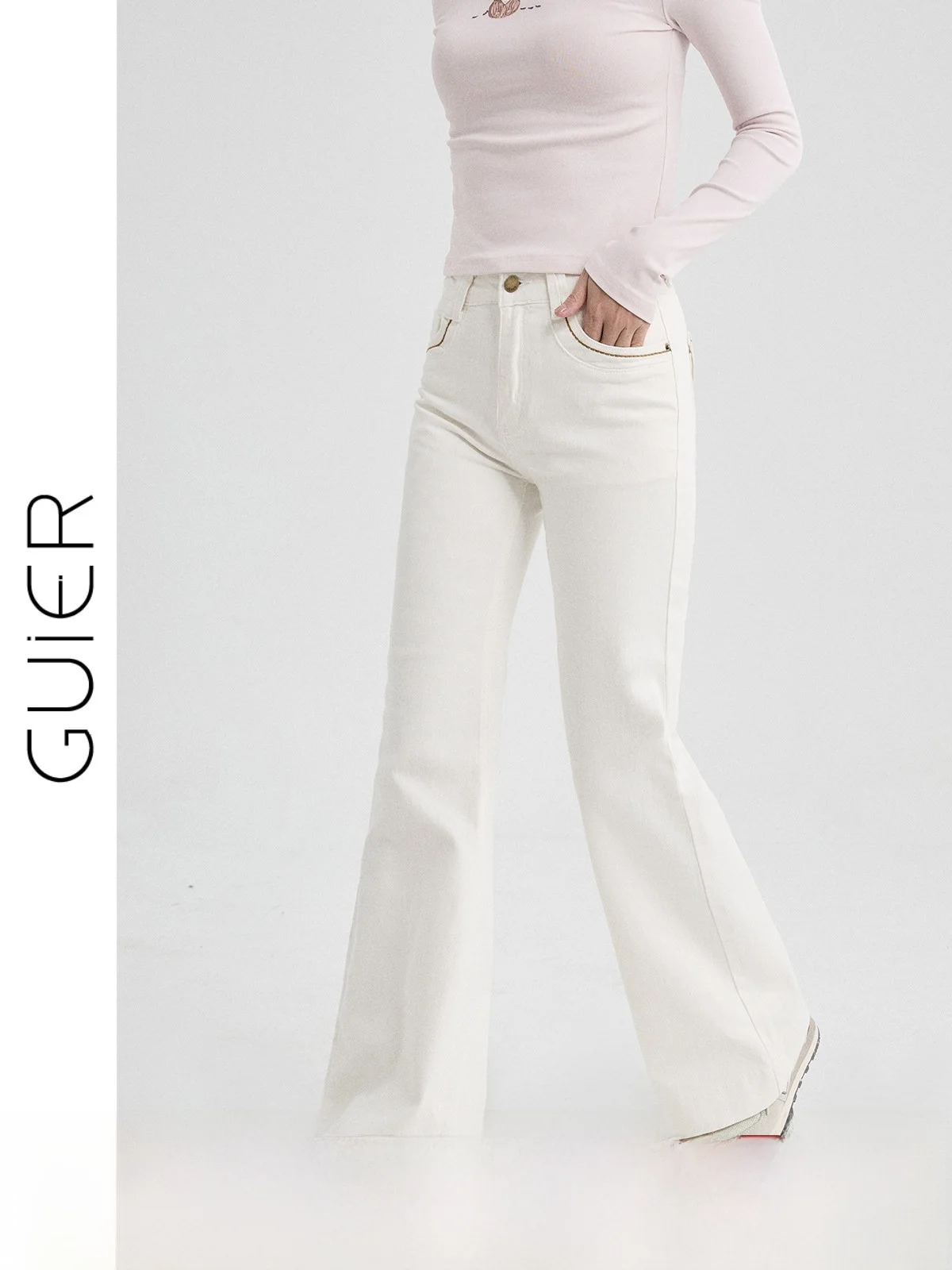 

Белые микро-клеш джинсы женские, весна 2026, новые, с высокой талией, облегающие, расклешенные, с вышивкой