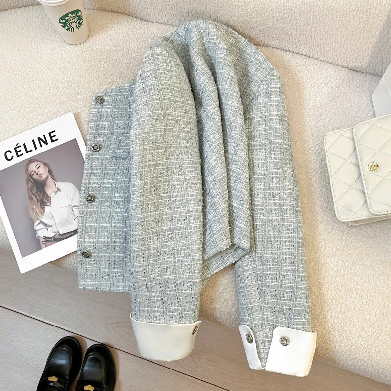 Blue Lightหรูหรากลิ่นหอมขนาดเล็กสั้นผู้หญิง 2025 ฤดูใบไม้ผลิใหม่แฟชั่นสบายๆหวานเย็บภาษาฝรั่งเศสคําTweed Jacketหญิง