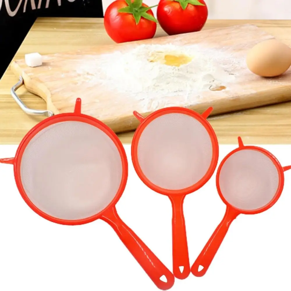 New Hanging Hole Design Food Sieve Lightweight Mesh Mesh Scoop Strainer Red Green Durable Durable Filter for Home Kitchen