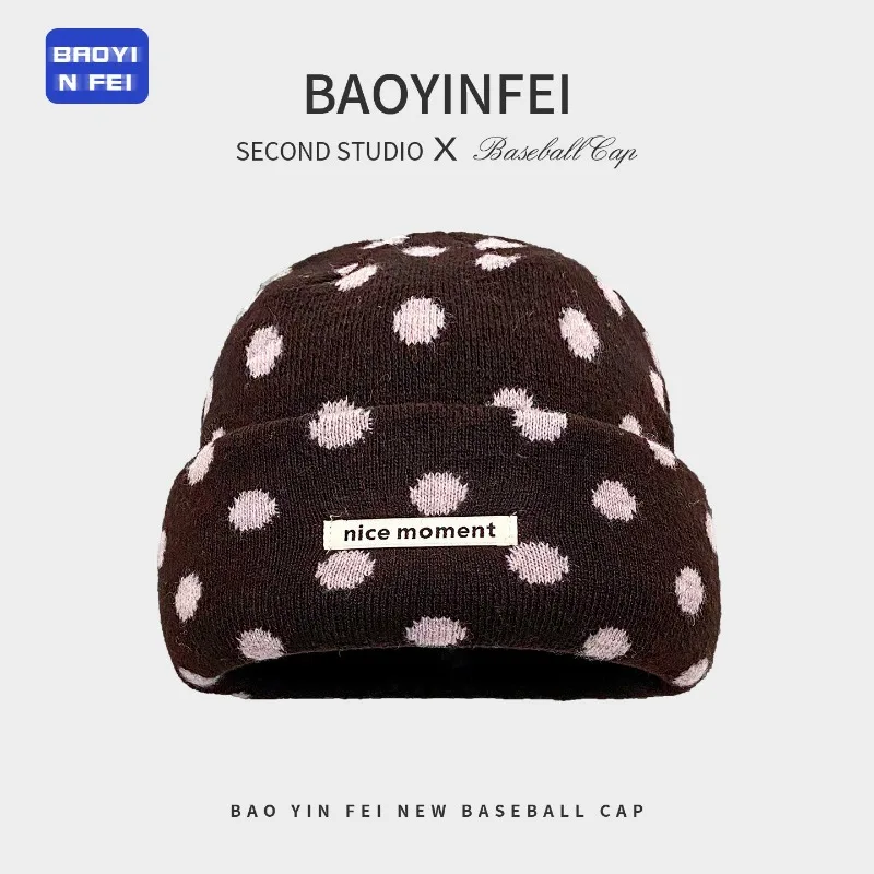 Koreanische blaue, gepunktete Strickmütze für Damen, Herbst- und Winter-Outdoor-Warmmütze, große Kopfbedeckung mit Ohrenschutz, Skull-Beanie-Mütze – Detail 8