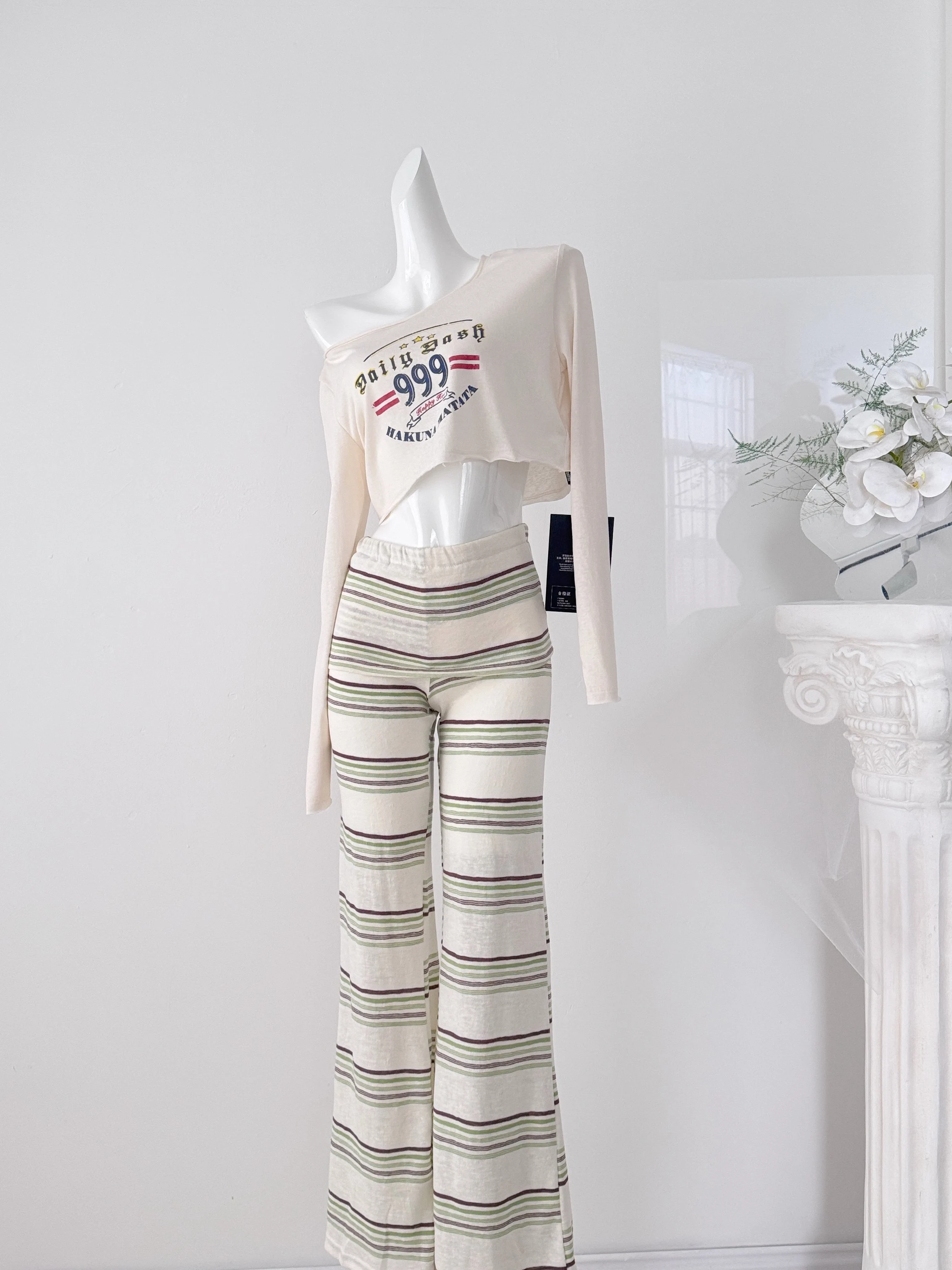 Retro Striped Women's Autumn Short Design Long Sleeve Top Wide Leg Pants Casual Wear Pure Desire Two Piece Set Fashionable
