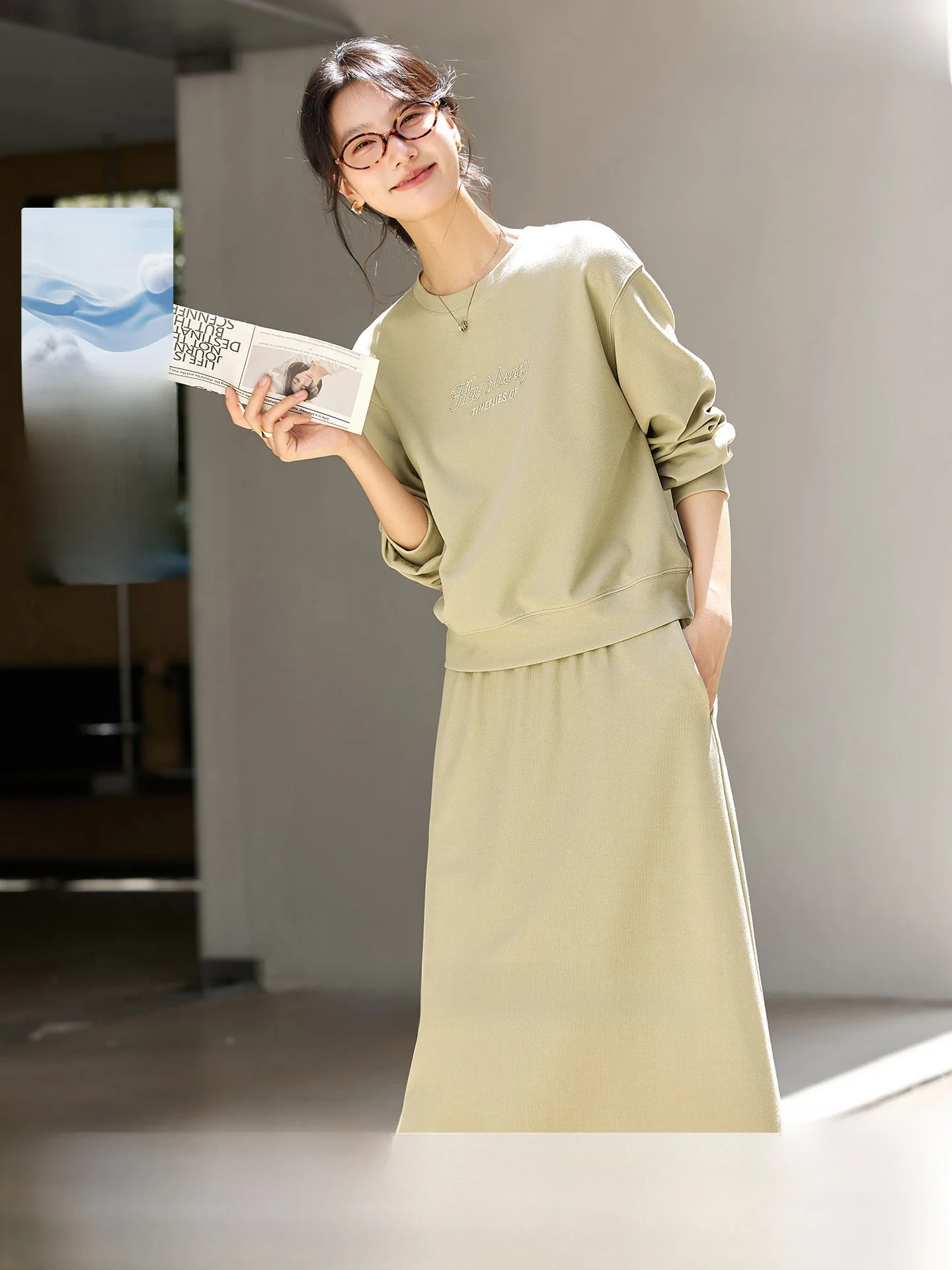

Embroidered Sweatshirt Set Women's round Neck Long Sleeve Cotton Casual Fashion Autumn New Style Two-Piece Suit Half-length S...
