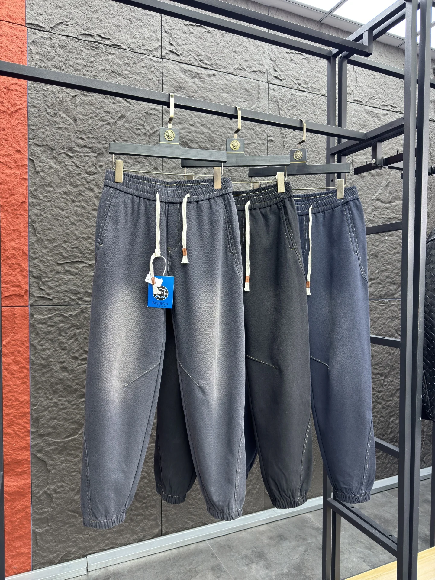 

Удобные зимние джинсовые брюки Thiened на подкладке, мужские брюки с манжетами на щиколотке, на молнии, повседневные брюки для отдыха, полиэстер, лайкра