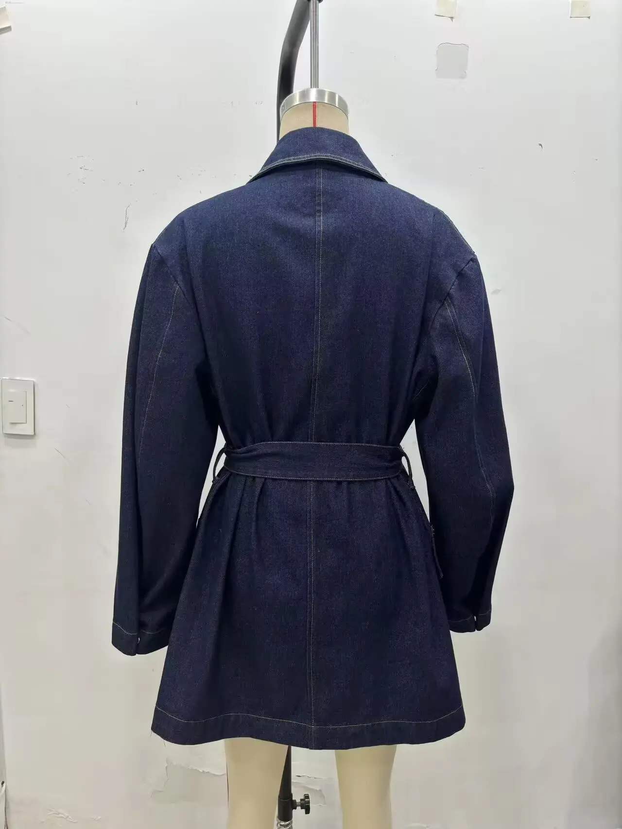 

HH женская зимняя модная универсальная джинсовая короткая ветровка с лацканами и драпировкой на плечах, женская повседневная куртка со свободным поясом и карманами