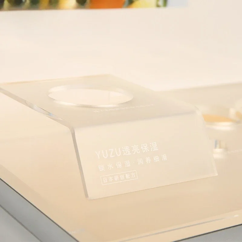 Removable portable cosmetic display rack for cosmetics