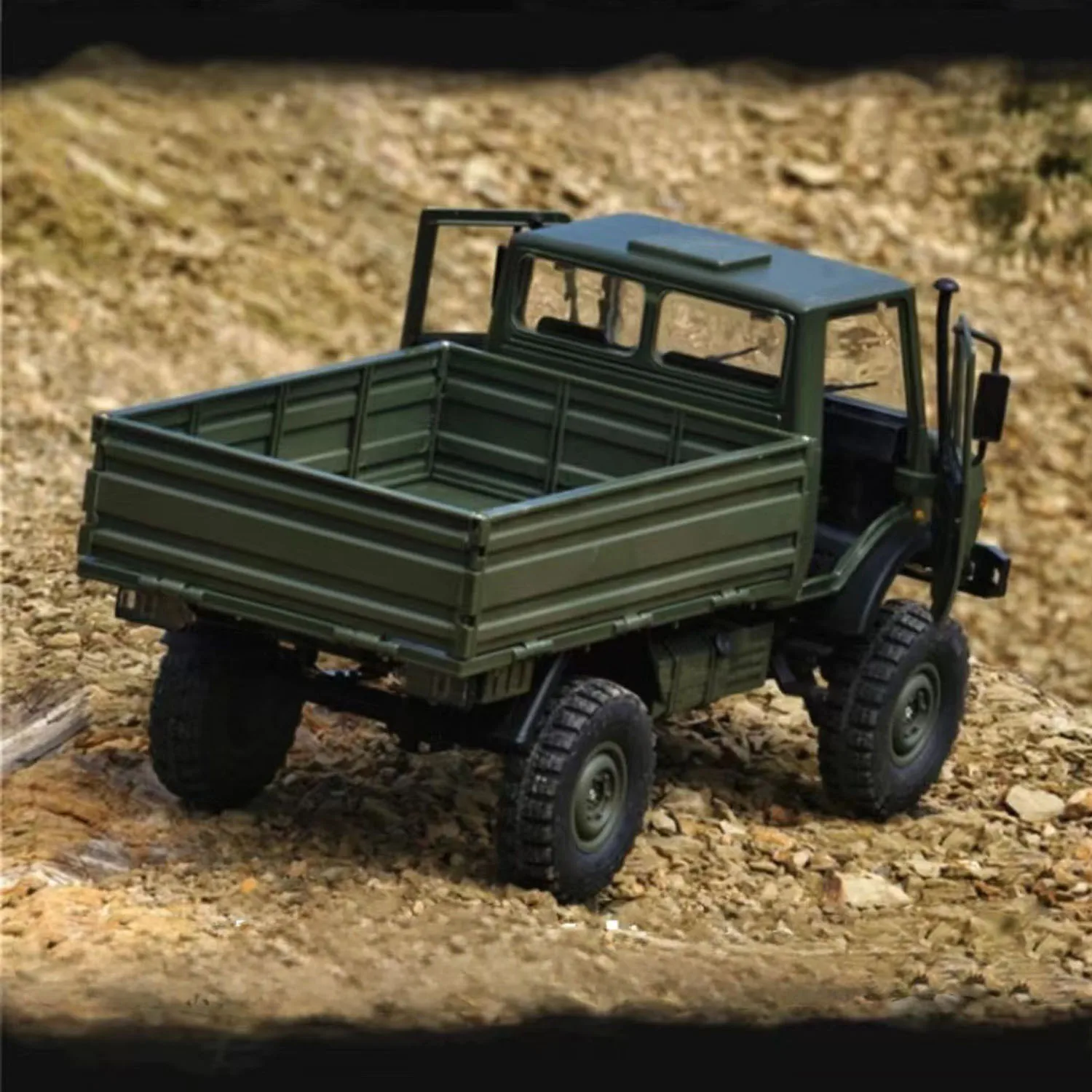 

1/12 4×4 LDRC LDP06 RC Crawler Car Model Off Road Vehicle Linear Speed Truck Radio Control 15KM/H Hobby for Boys Toys Gift