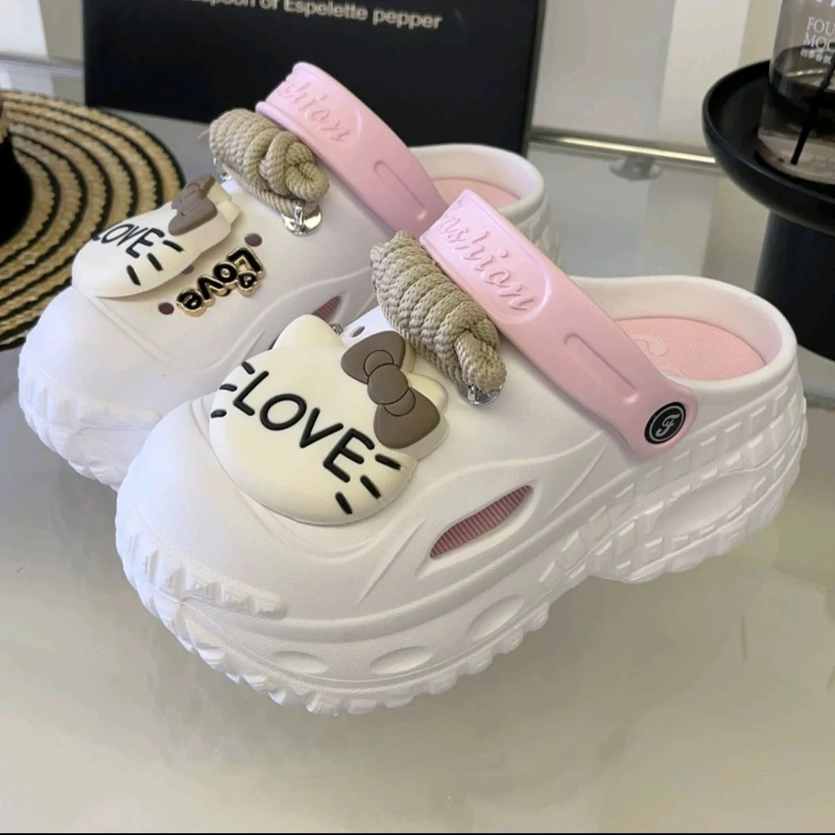 

Platform high-heeled sandals women's hole shoes women's beach shoes home cool slippers women's shoes bag head drag