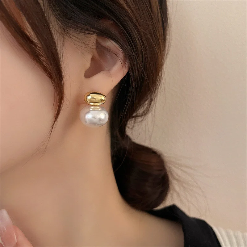 Korean Luxury Ladies Elliptical Pearl Earrings Gold Color Plated Metal Drop Earrings Party Women's Summer Jewelry Accessories