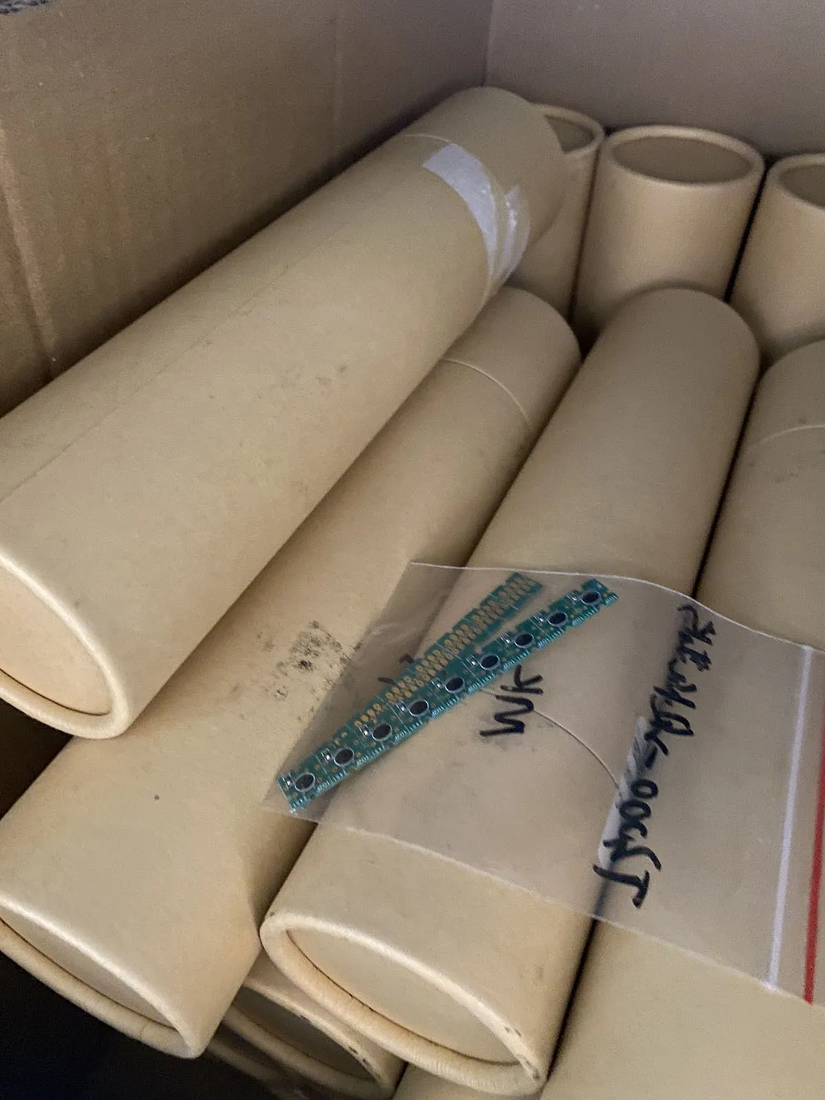 

T6941-T6945 Cartridge Chip For Epson SureColor T3000 T5000 T7000 T3070 T5070 T7070 T3200 T5200 T7200 T3270 T5270 T7270 Printer