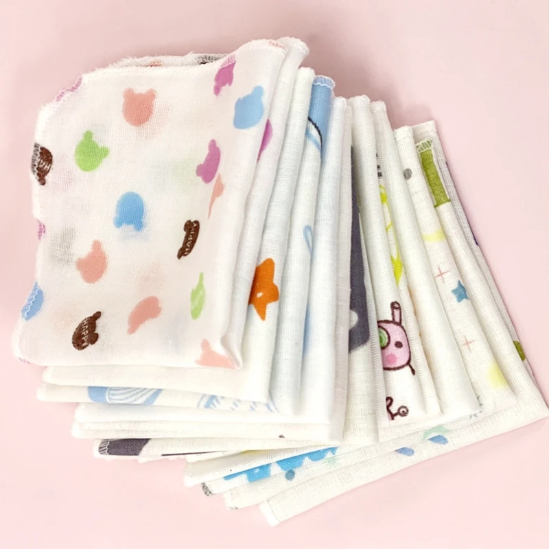 10 pièces débarbouillettes bébé dessin animé mignon imprimé Double couche gaze infantile visage serviette absorbant carré rot tissus mouchoir aléatoire