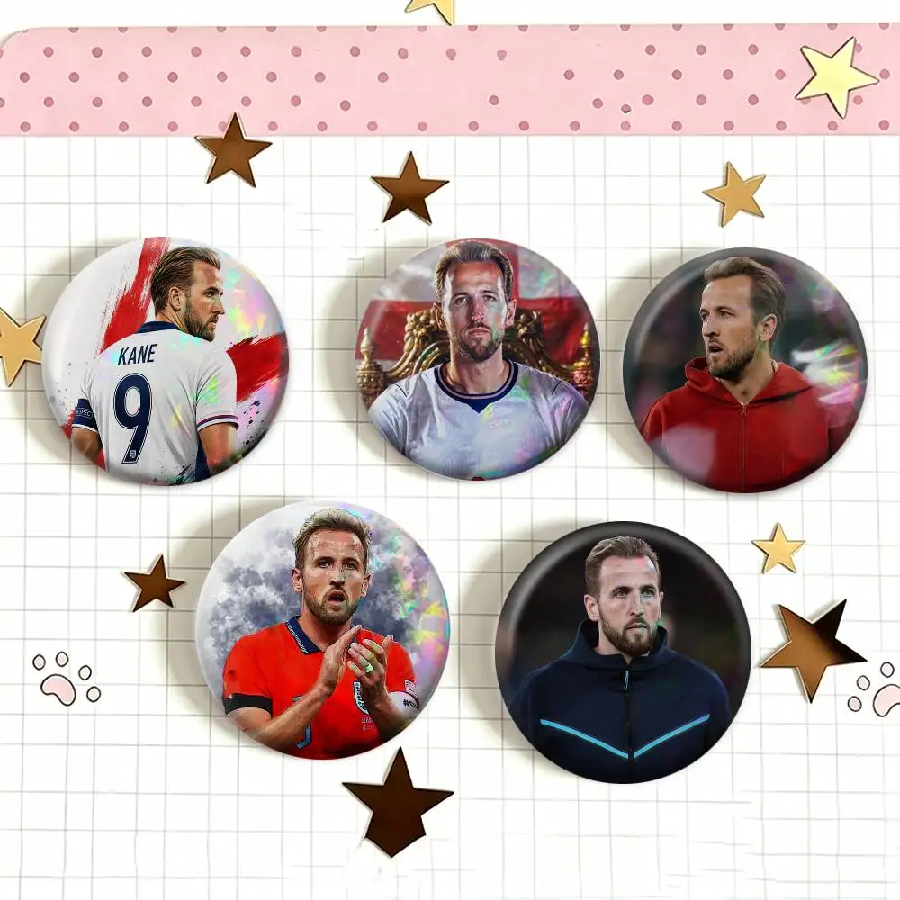 Football Harry Kane   Laser Badge Creative Pins Brooch for Bag Clothes Hat Decor Gifts Fans Collect