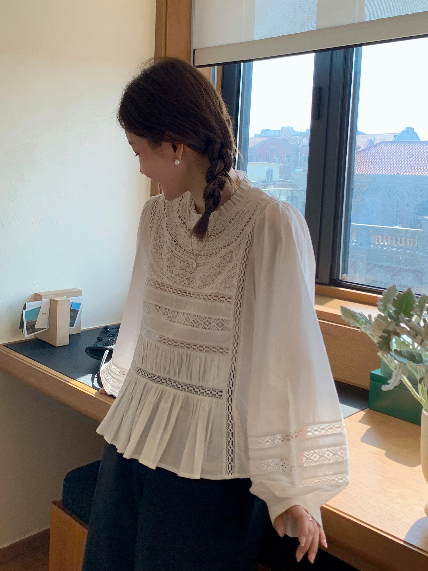 

Женская блузка Ribelin Sisy Store Owner Self-Retained Rose Small из 100% хлопка с кружевным воротником и вставками, белая