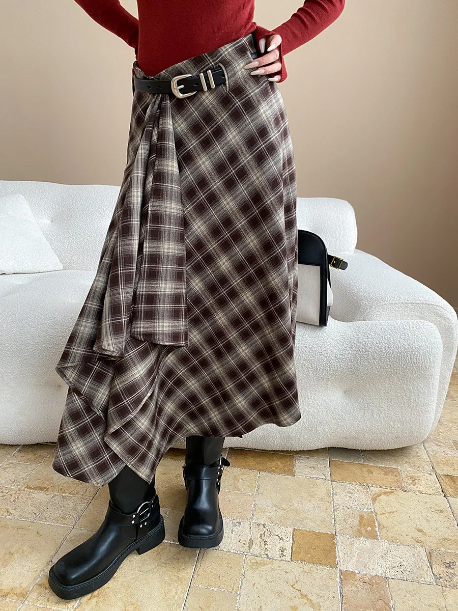 

Vintage British style irregular contrasting plaid high waisted A-line slimming skirt