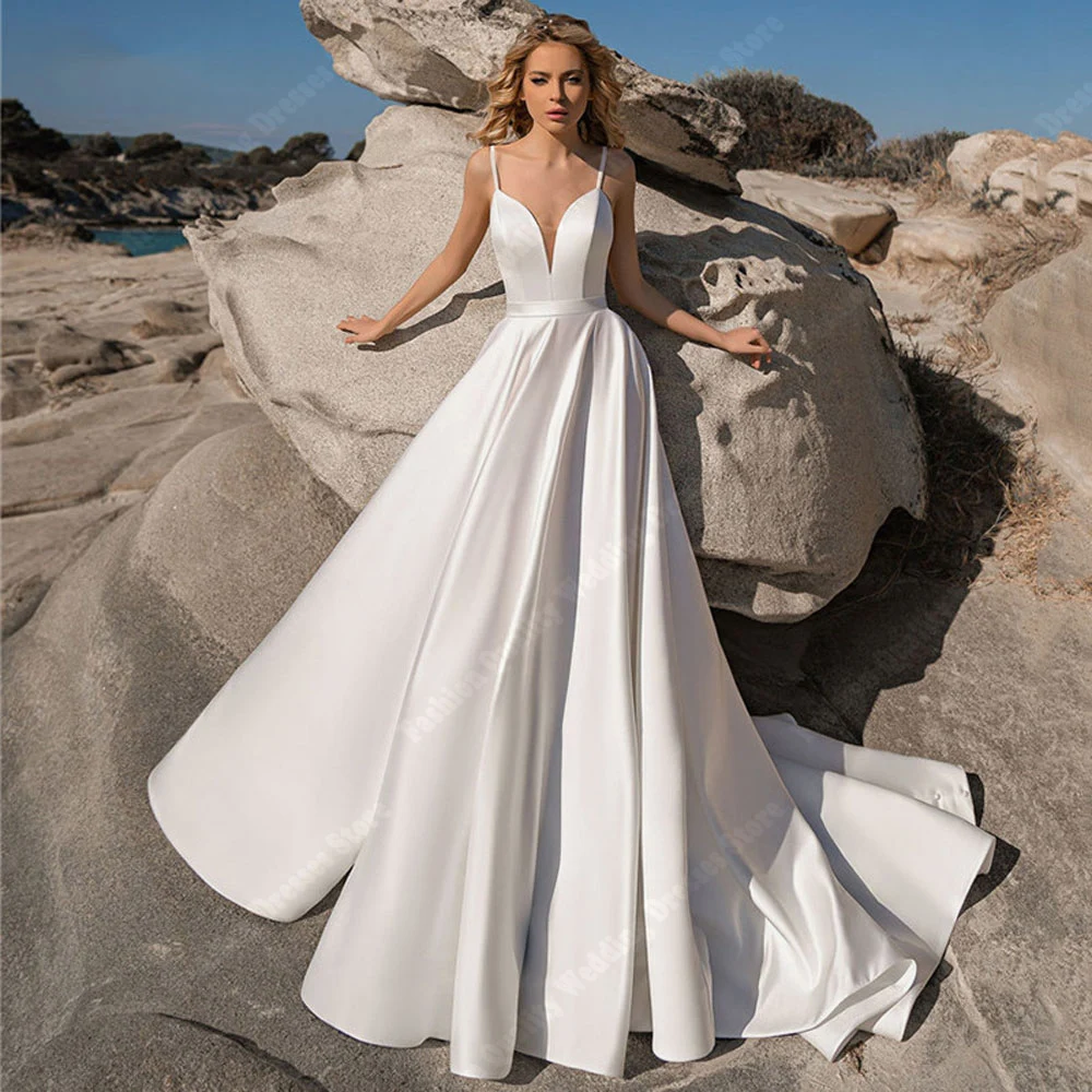 Fascinante Deep-V cetim vestidos de casamento das mulheres, vestidos de noivado plissados chiques, superfície brilhante Sexy, Custom Made