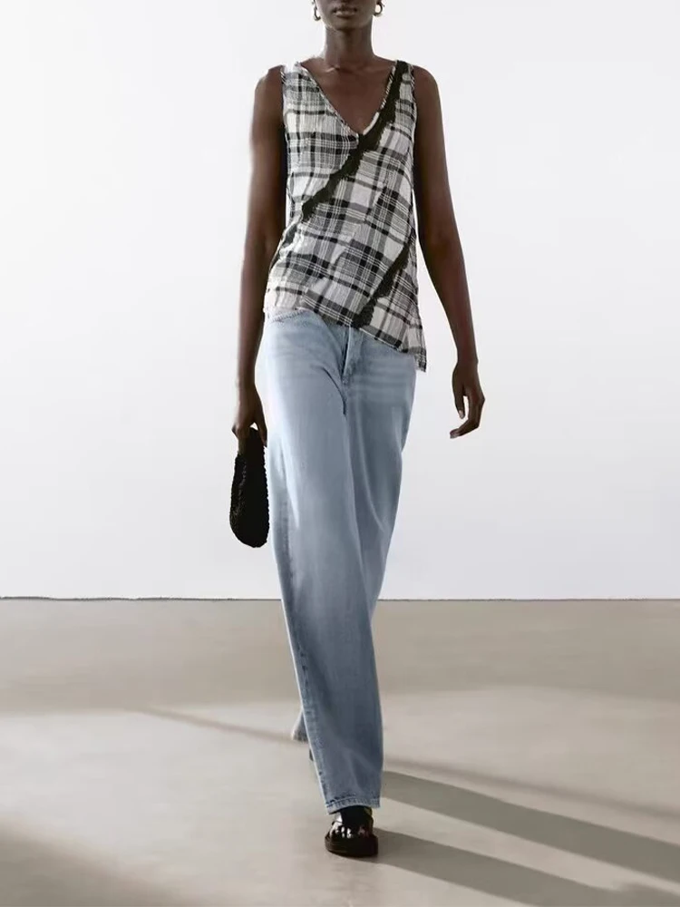 

European style new women's fashion versatile temperament design black and white plaid V-neck sleeveless top