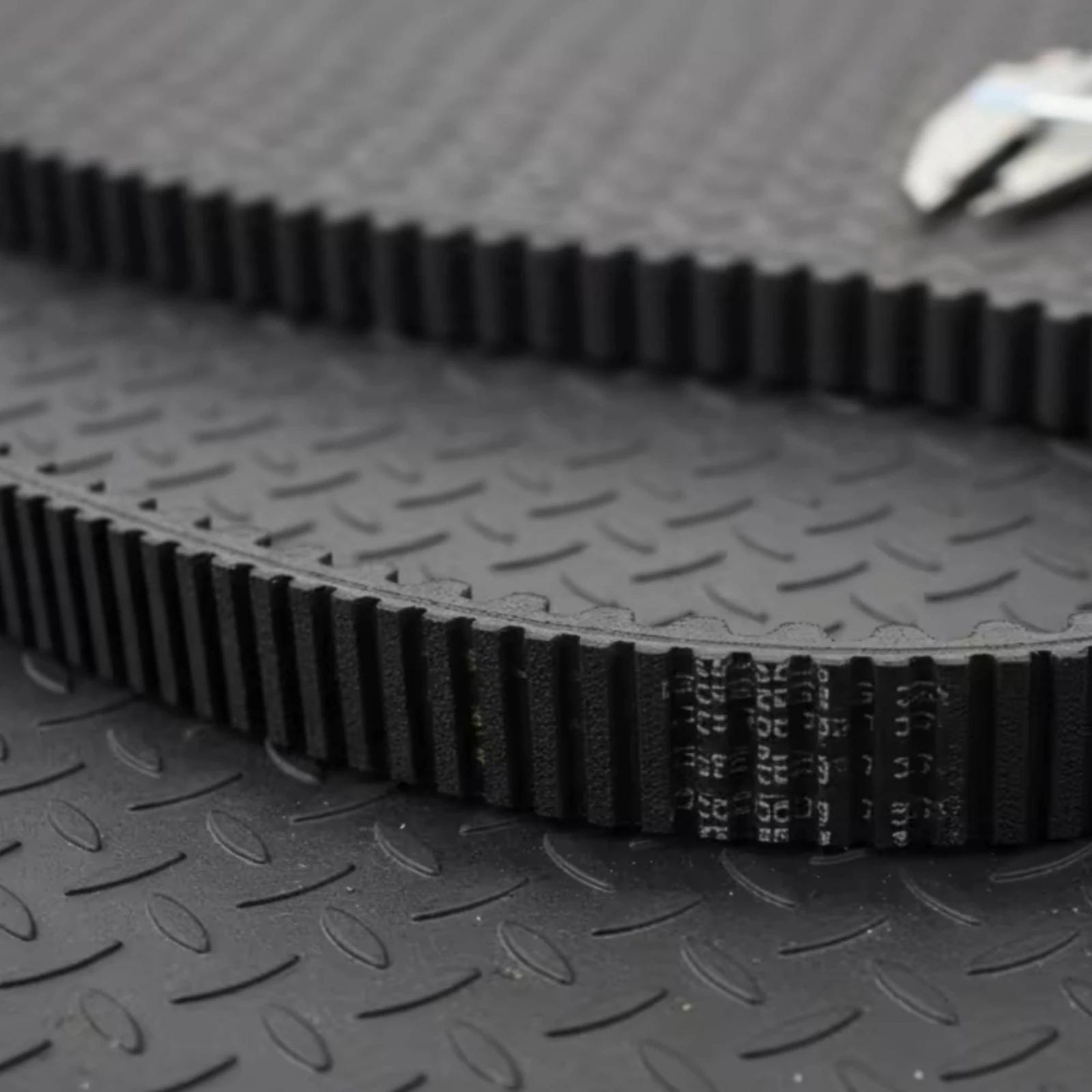 Scooter Drive Belt Flexible Clutch Gear Belt Black Efficient for Mechanics, Drivetrain Replacement