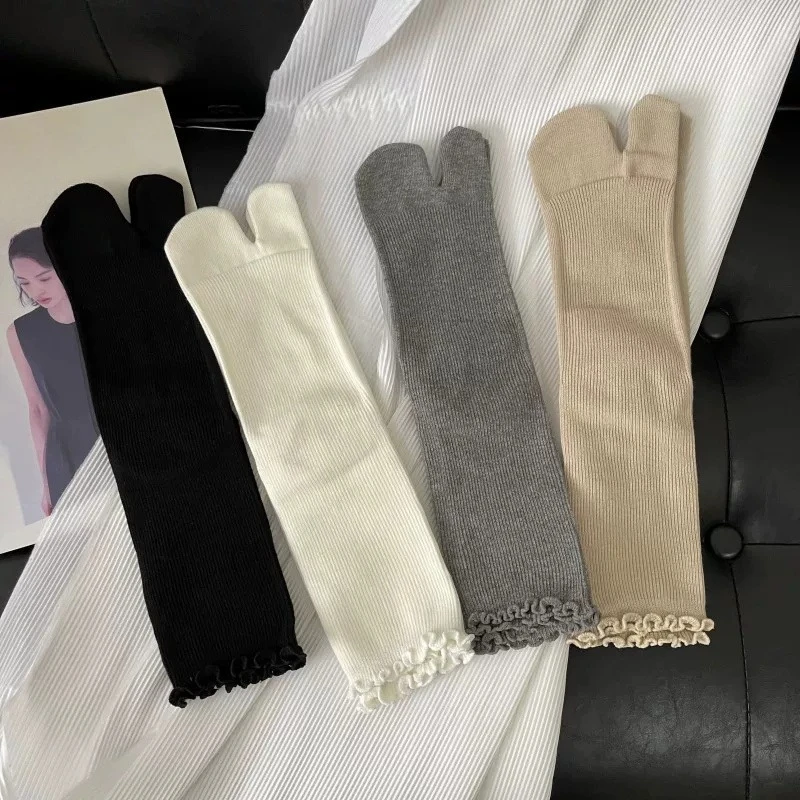 Ruffle Trim Split Toe Socks Sweet Frilled Edge Separate Finger Socks Soft Breathable Warm Hosiery Daily Casual Wear Accessories