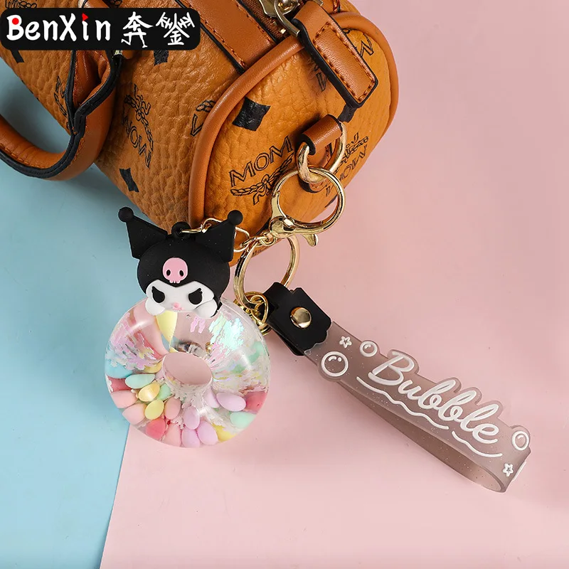 قلادة سيارة على شكل سلسلة مفاتيح من مينسو دونات، حقيبة زجاجات رملية صغيرة، قلادة حلقة سلسلة مفاتيح