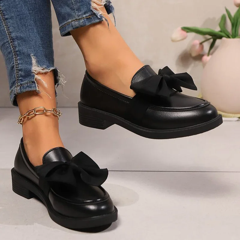 Fashion Bowknot Slip On Loafers for Women 2025 Summer Solid Color Patent Leather Shoes Woman Comfort Soft Sole Platform Loafers image 6
