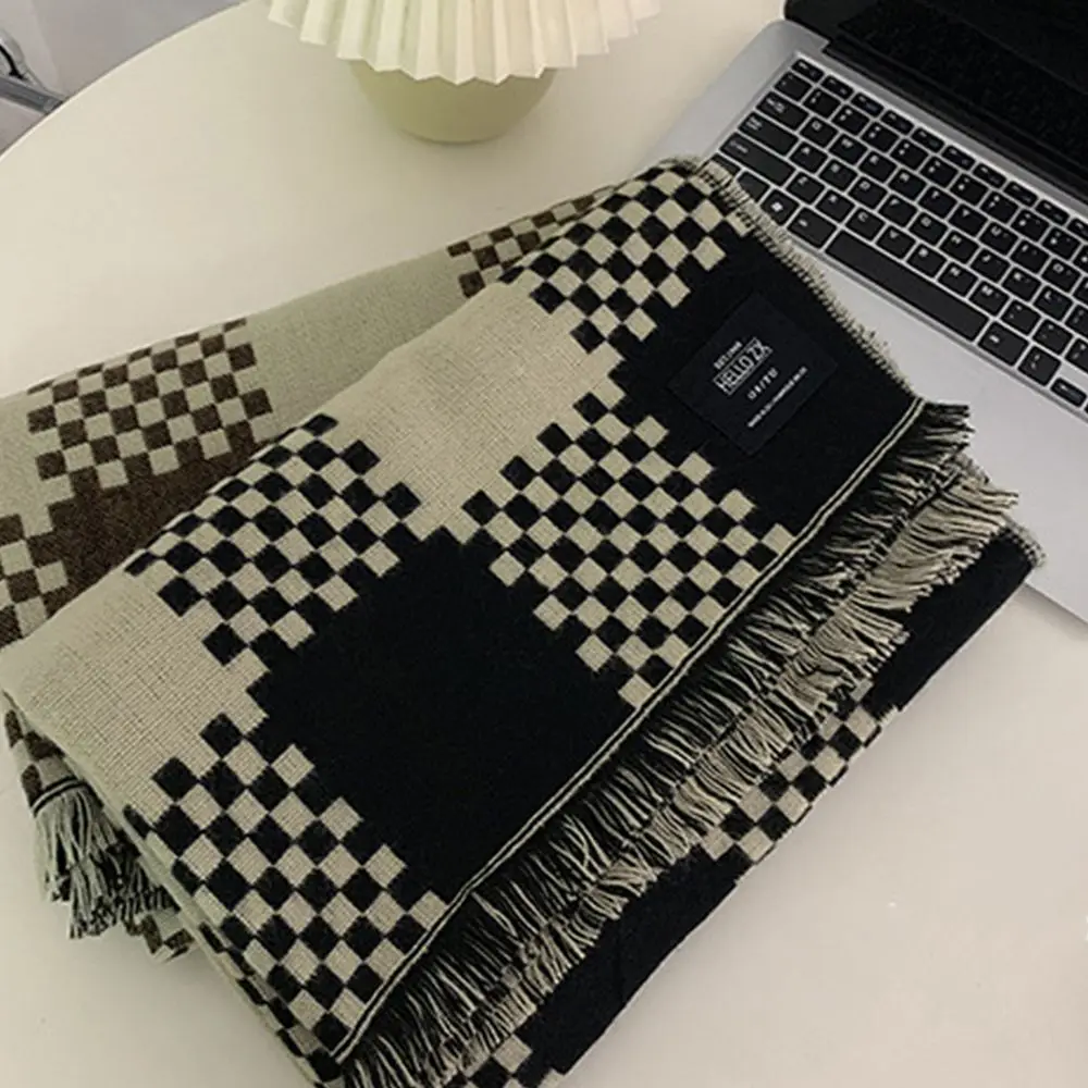 Bufanda larga femenina de lana sintética con borlas y diseño de tablero de ajedrez cálido, bufanda de estilo coreano, chal, accesorios de ropa, bufanda de Otoño Invierno