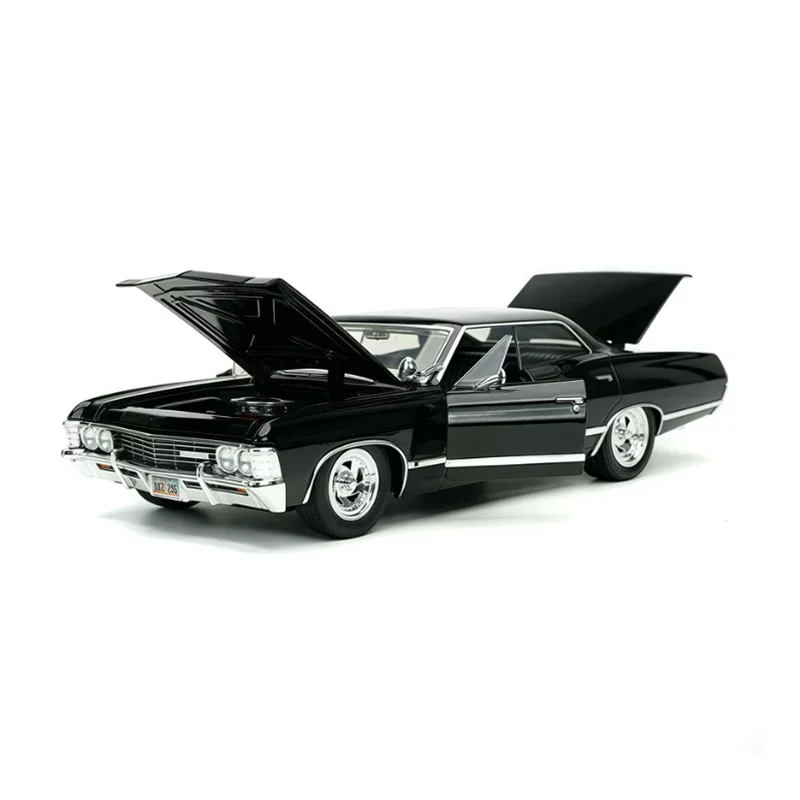 Jada Diecast 1:24 Scale 1967 Impala SS Alloy Simulation Car Model Collection Souvenir Static Gift Display Ornament