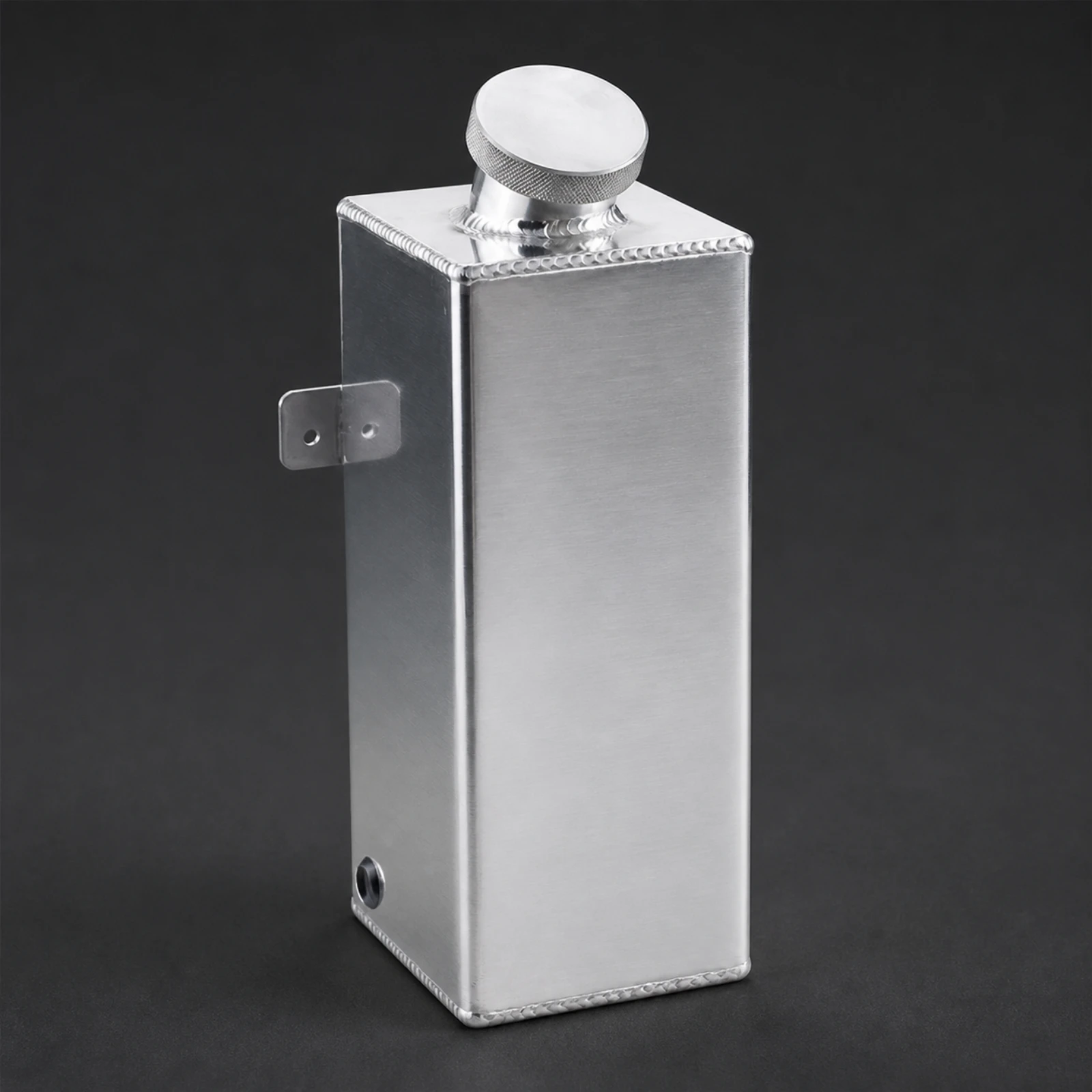 Auxiliary Water Tank 2 L Capacity Aluminum Coolant Expansion Tank Coolant Overflow Reservoir Leak-Proof for Automotive DIYers