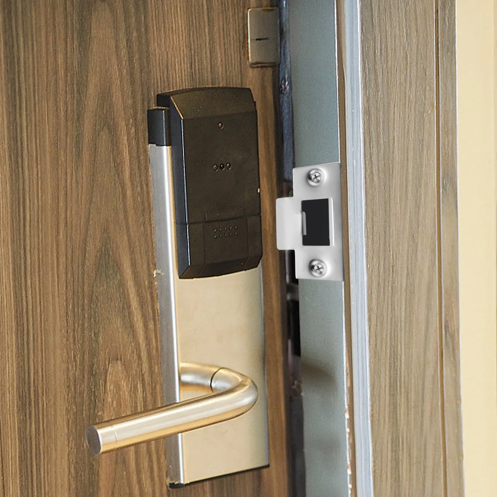 

1Set Door Strike Plate D-Shaped Metal Latch Guide Plate for Wood Door Smooth Finish Long-Lasting Durability Reliable Lock Tongue