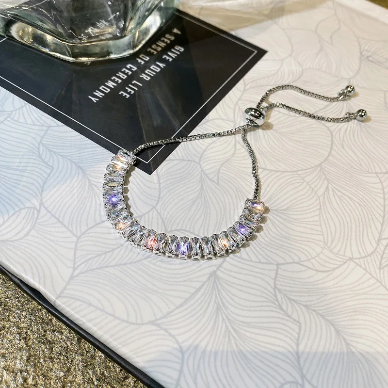 Voller Strasssteine, verstellbares 18 Karat vergoldetes Edelstahlarmband für Frauen, 2022, neuer trendiger quadratischer Zirkon-Armbandschmuck