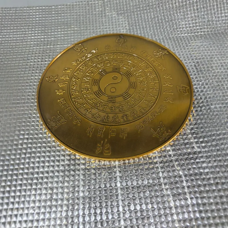 Brass relief doorplate ornament with auspicious inscriptions, Tai Chi design, for the living room entrance, fortune-bringing pla