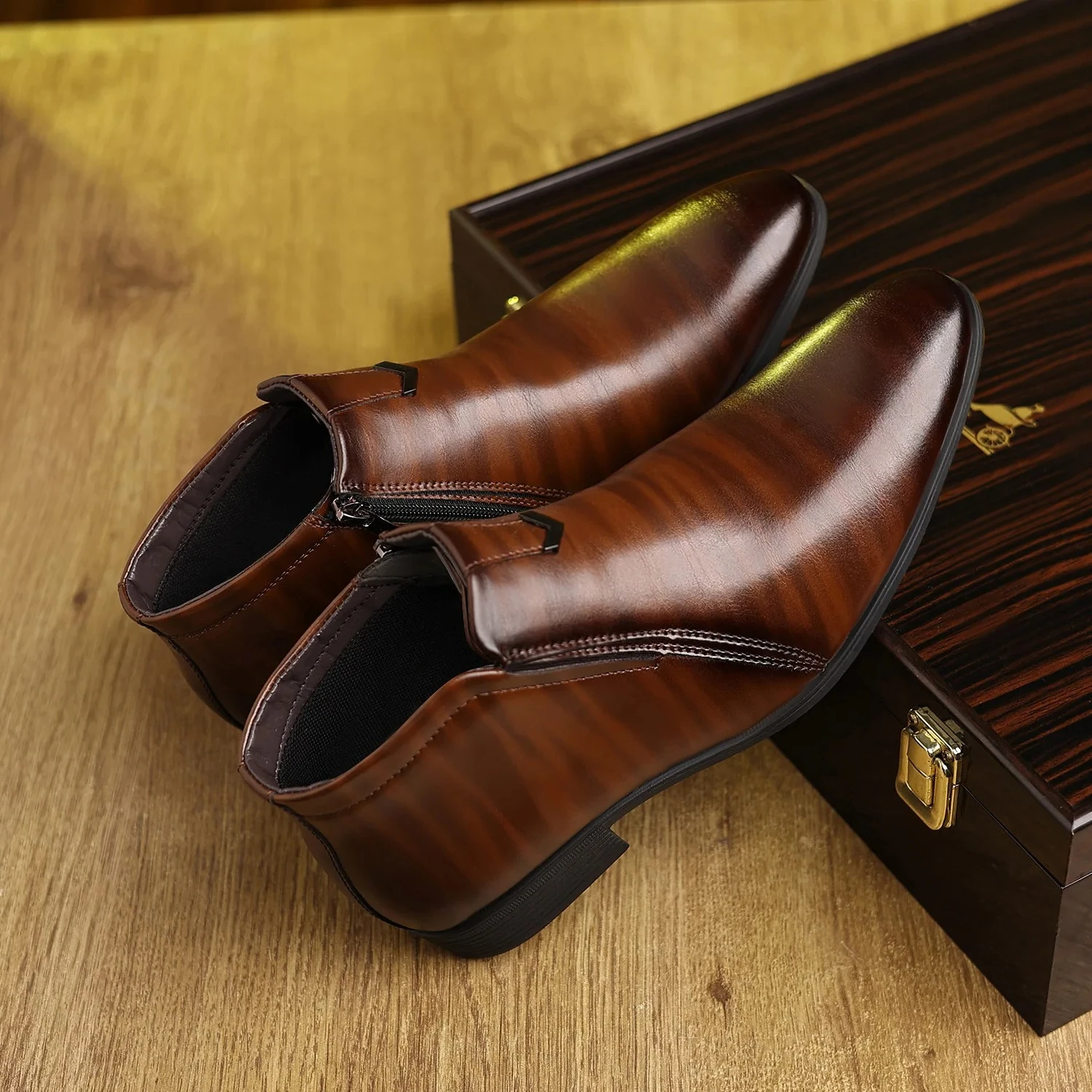 

Men Big Size Retro Men Ankle Boots Luxury High-top Mens Leather Shoes High Quality Non-Slip Motorcycle Boots Fashion Zipper