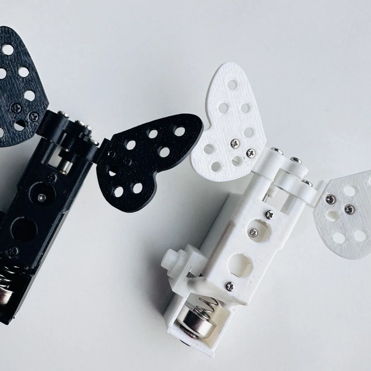 DIY Butterfly Opener Mini Butterfly Opener Device Simulates The Flapping Effect of Butterfly Wings with Battery
