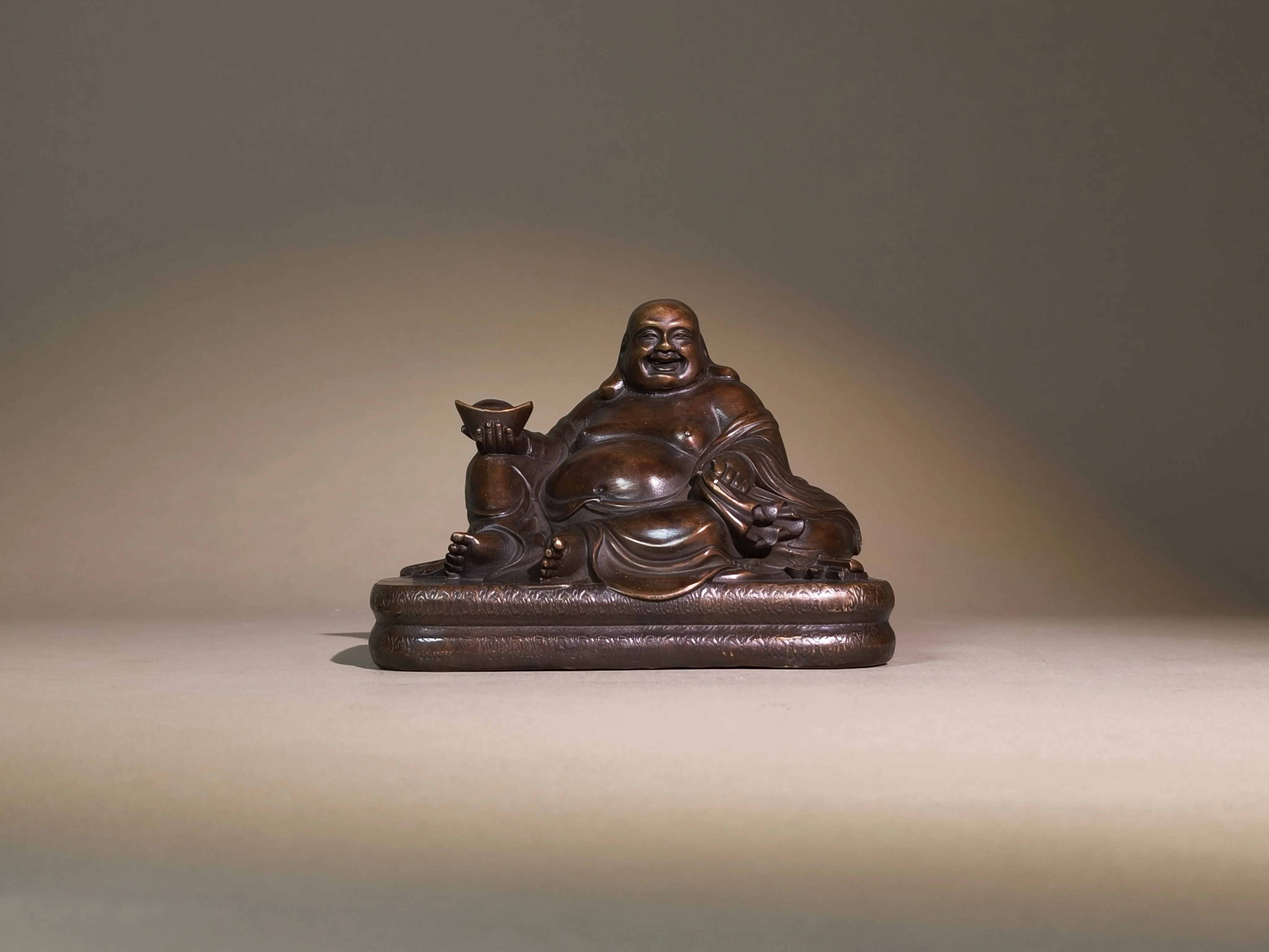 Pure Copper Maitreya Buddha Laughing Buddha Ornament, Literary Play Car Decor, Zen Desktop Buddha Statue Artwork for Living Room