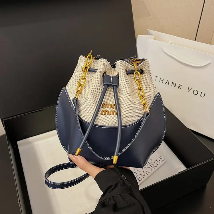 

2025 Exclusive! Fashionable Korean - Style Handheld Bucket Bag for Women, High - End Niche, Versatile Shoulder Crossbody