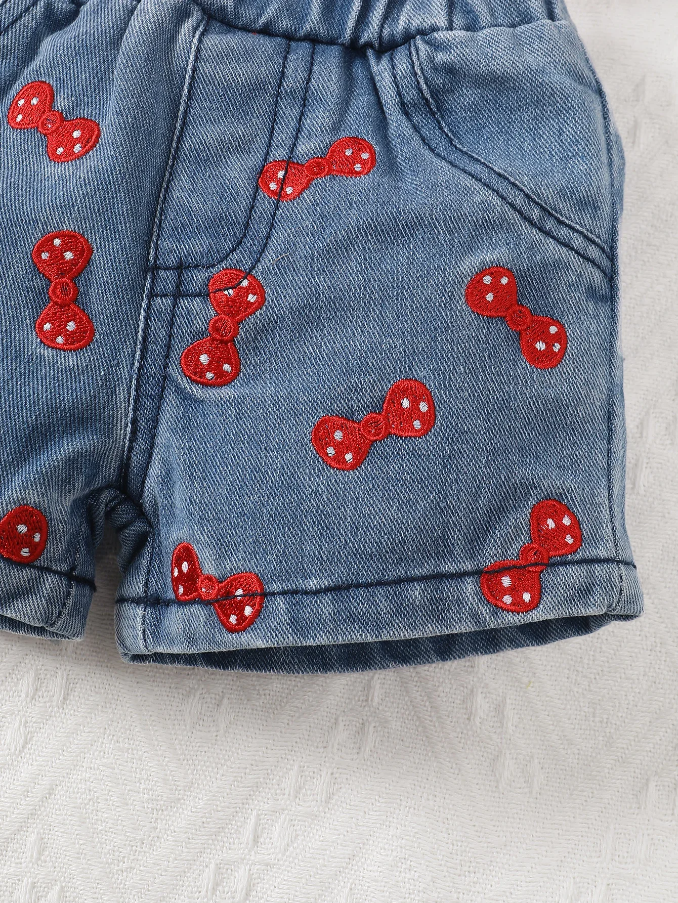 new Baby Girls Sets Summer Newborn Clothes Pure Red Suspender+Embroidered Printed Denim Shorts Fashion Baby Casual Suit