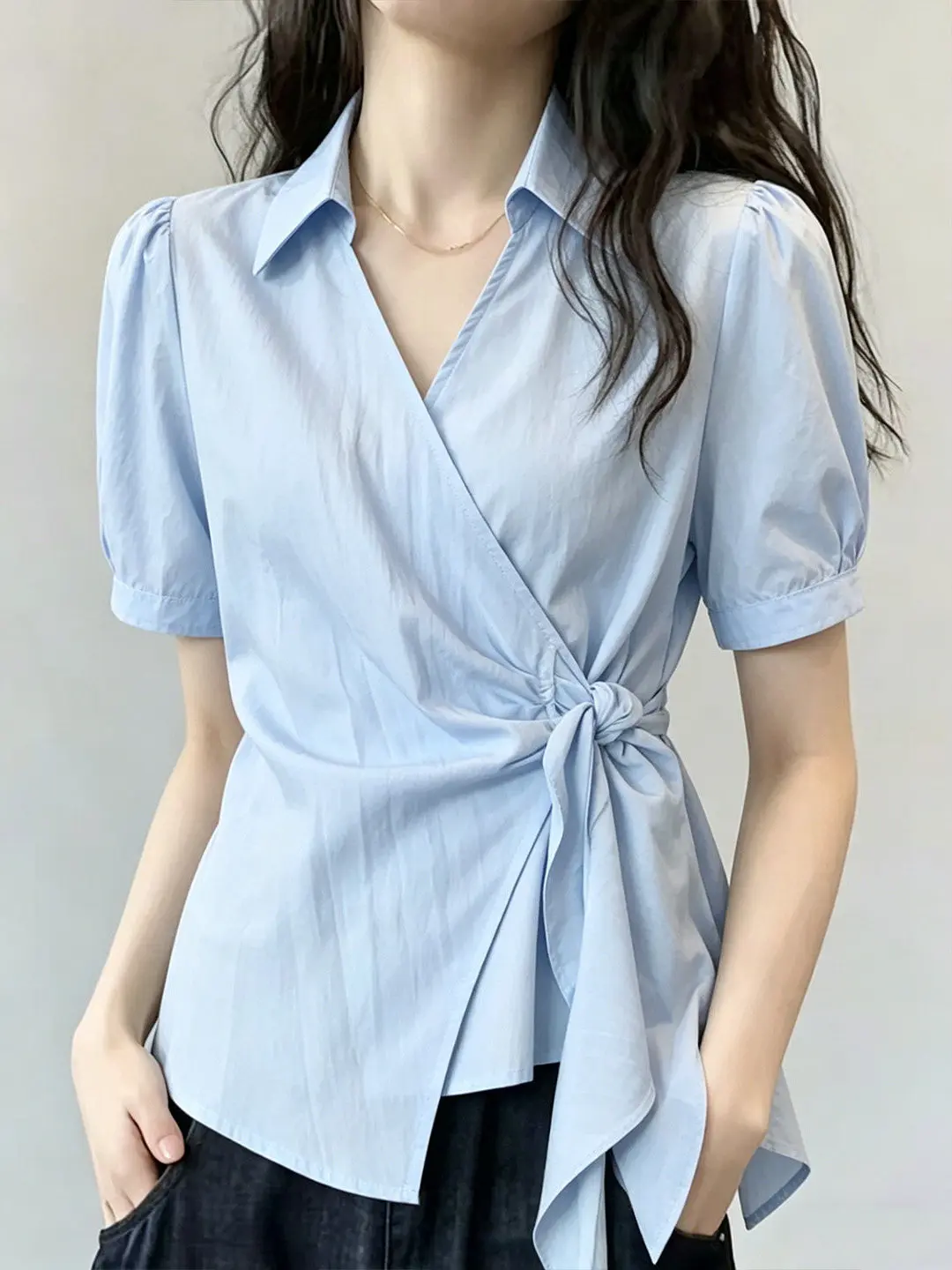 

Light Blue V-Neck Short Sleeve Shirt Women's Summer New Style Waist-Cinching Tie-Belted Top Korean Style Commute Wind Loose Fit