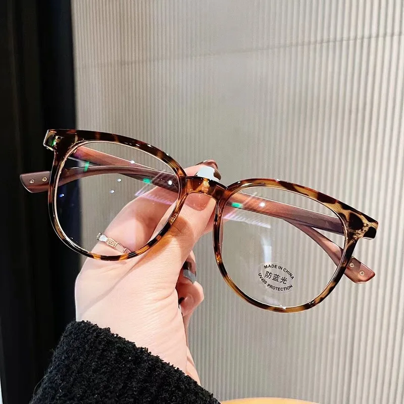 Okulary blokujące niebieskie światło Nowa moda Vintage Okrągłe drewniane nogi Okulary Ultra lekkie Okulary optyczne Mężczyzna Kobieta Lunette Homme