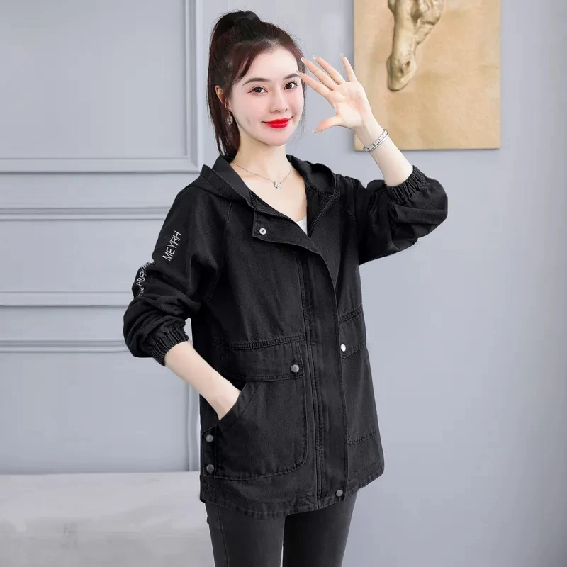 แจ็คเก็ตยีนส์สตรียาวฤดูใบไม้ผลิฤดูใบไม้ร่วงเกาหลีปักตัวอักษรอเนกประสงค์กางเกงยีนส์หญิงหลวมคลุมด้วยผ้าสบายๆคาวบอยท็อปส์